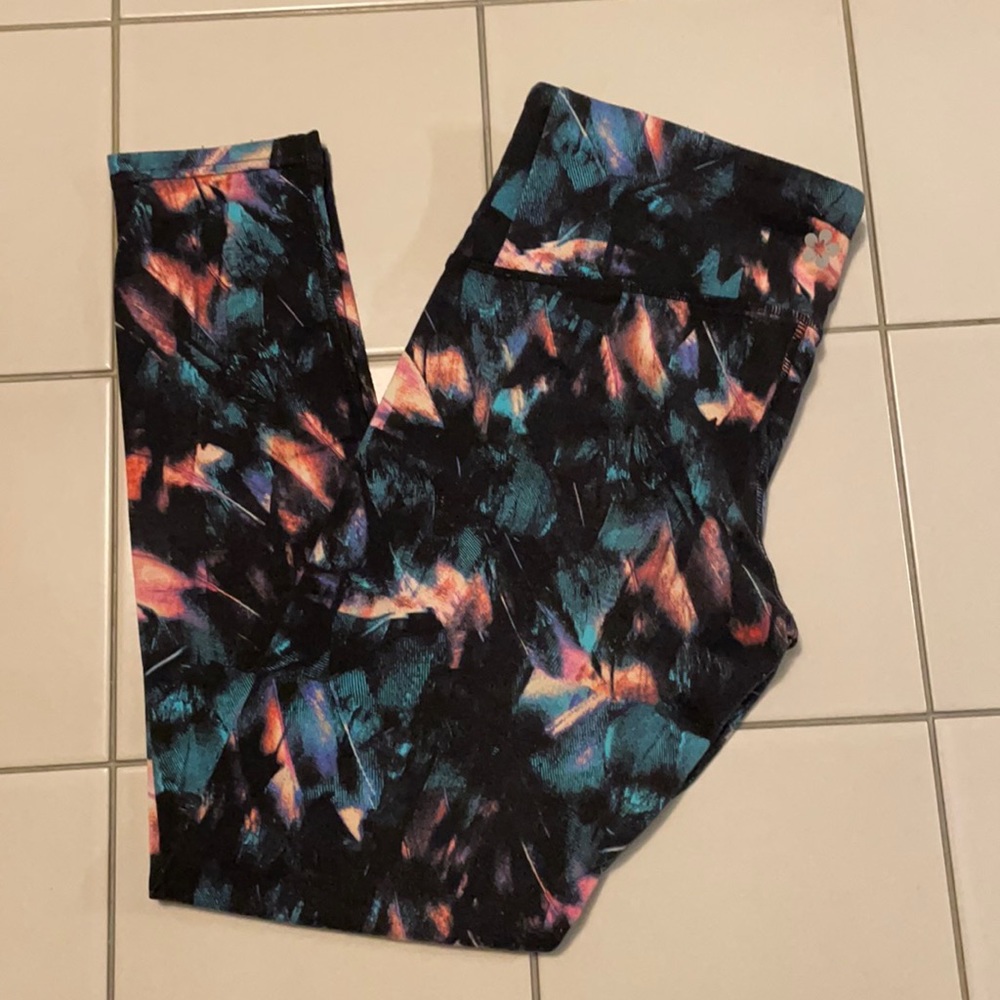 Black pattern leggings
